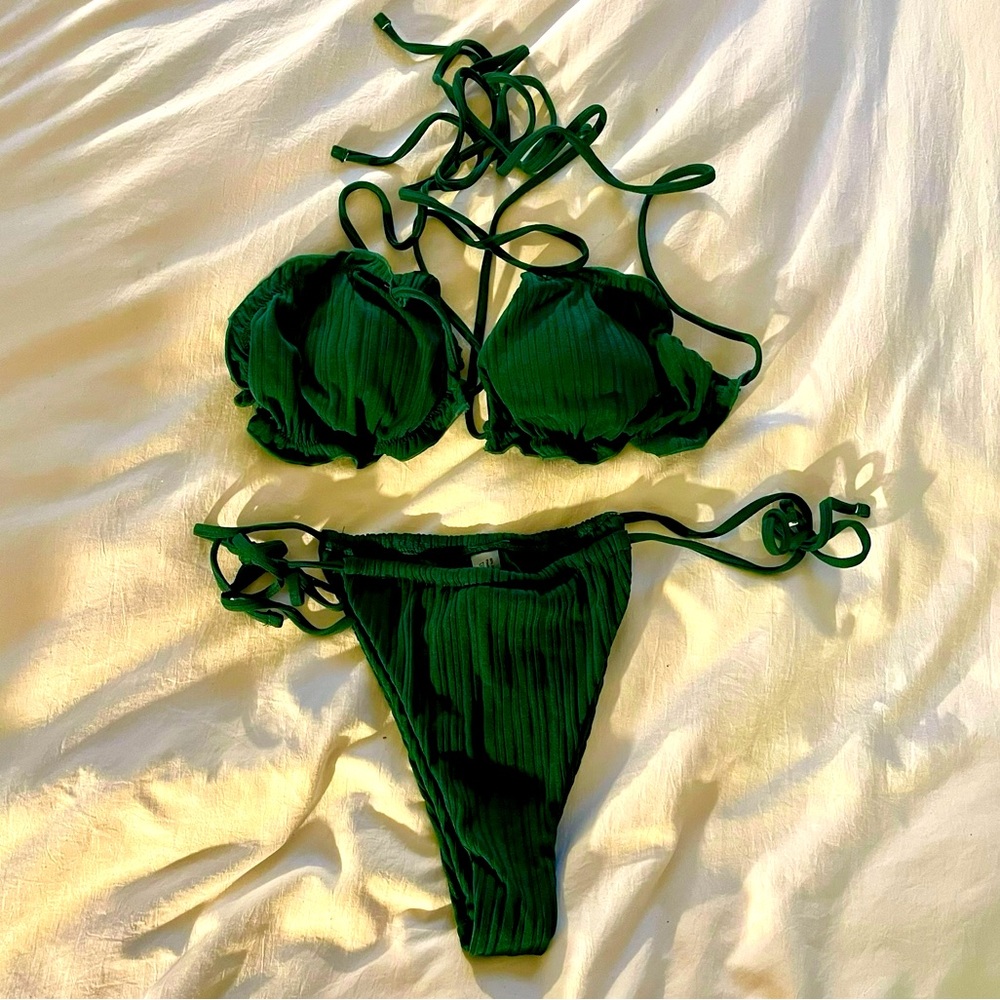 SHEIN XL string Bikini. Hunter green. Bottoms are very cheeky. Worn once.